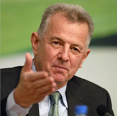 匈牙利总统因论文抄袭被剥夺博士学位